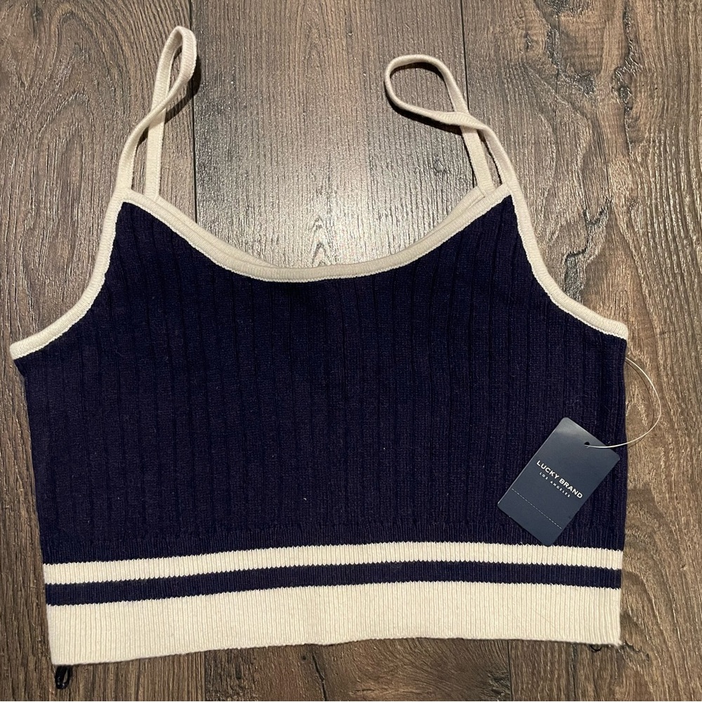 LUCKY BRAND CROP TOP SIZE LARGE